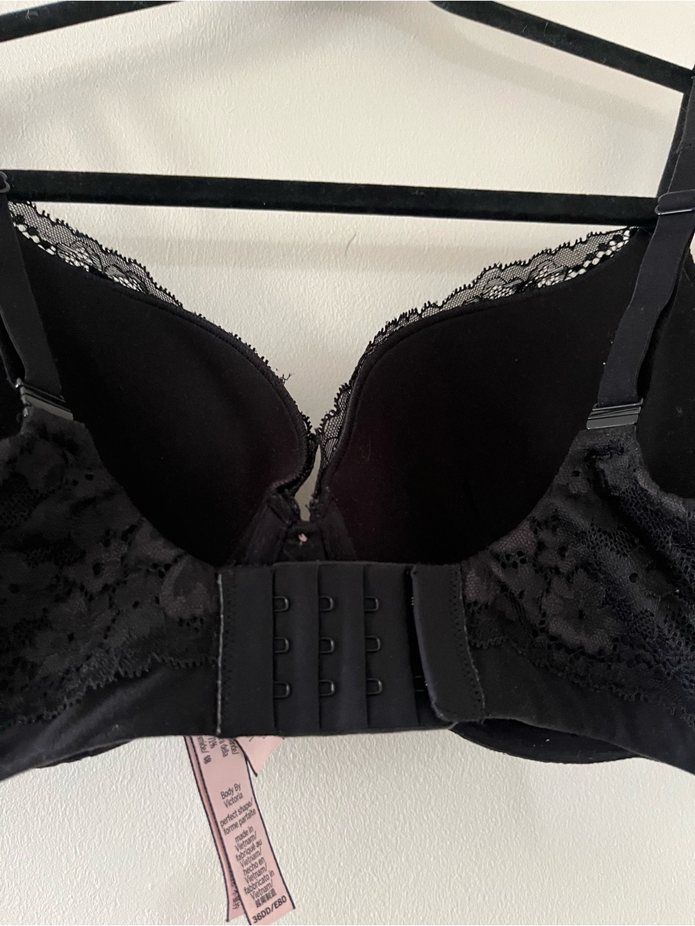 Victoria's Secret Black Floral Lace Bra 36DD Body By Victoria Perfect Shape - Picture 5 of 7